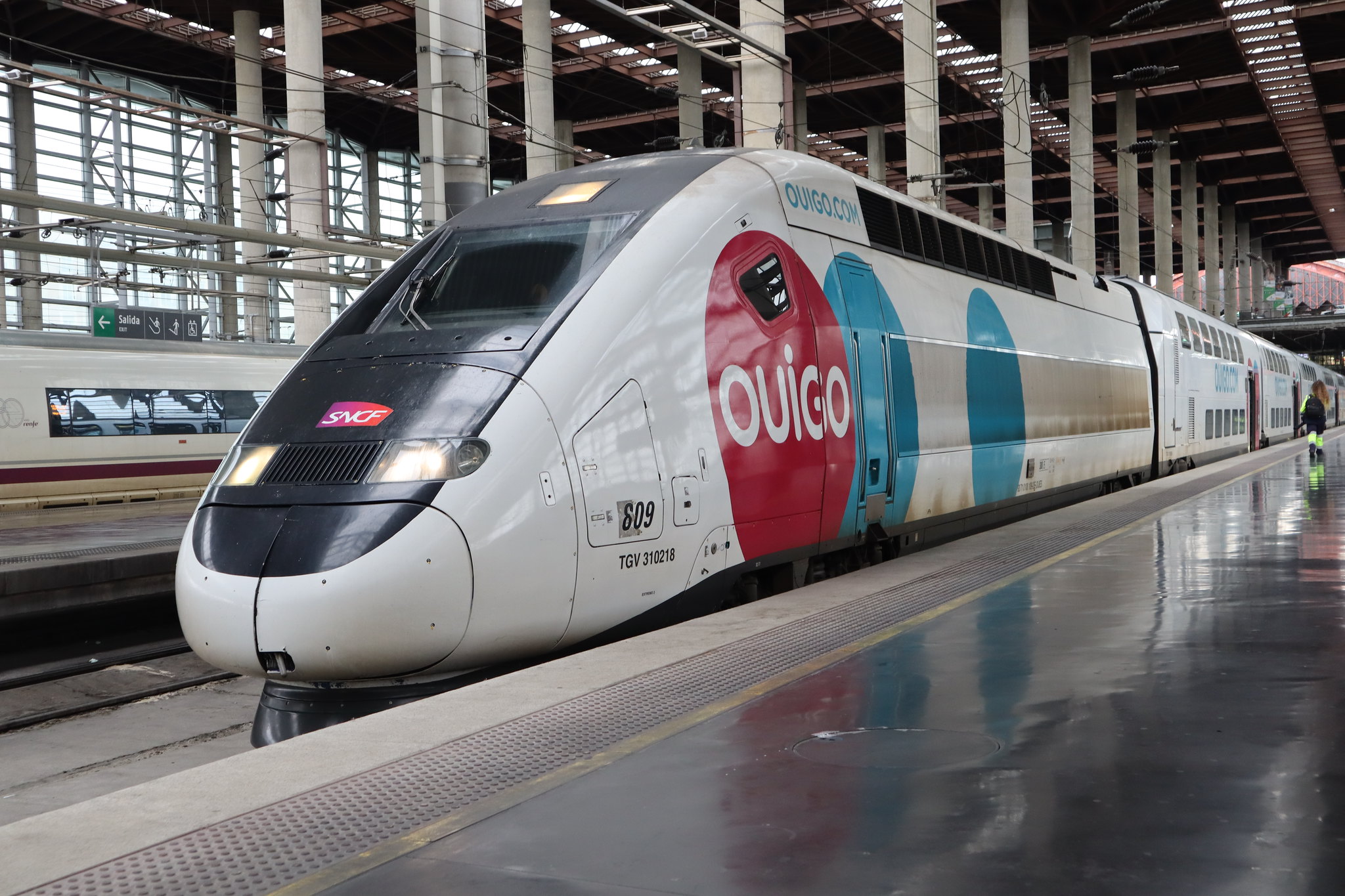 TGV Ouigo Serie 108